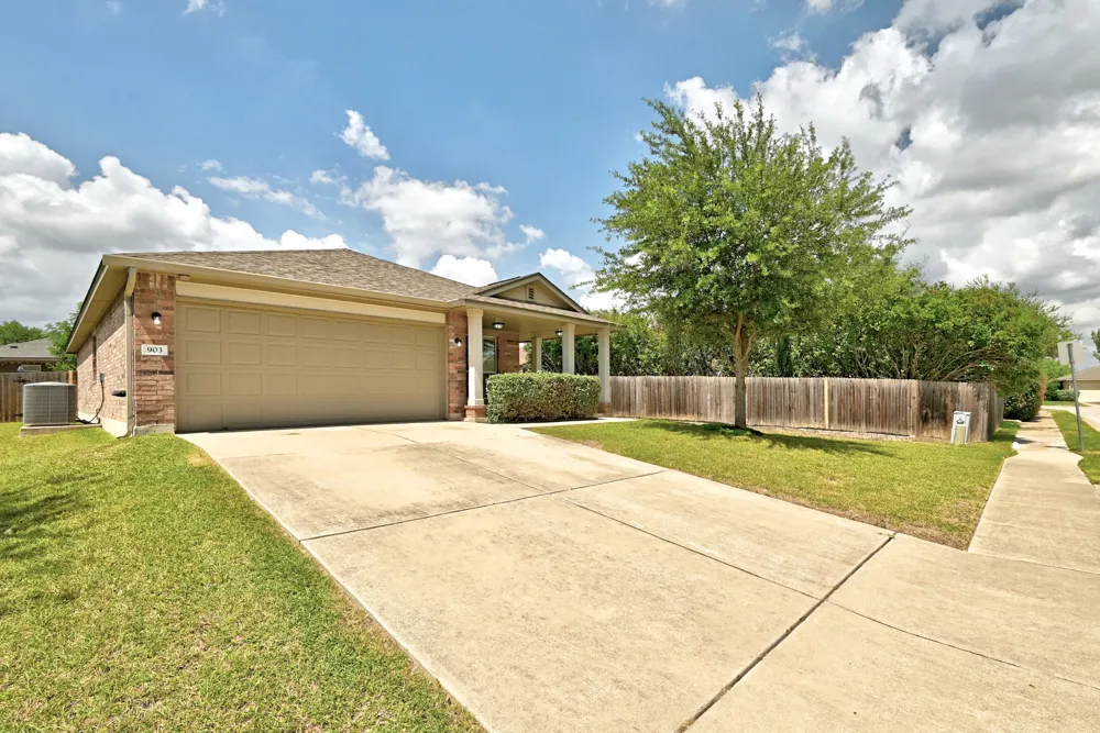 903 Gentry Drive Leander, TX 78641