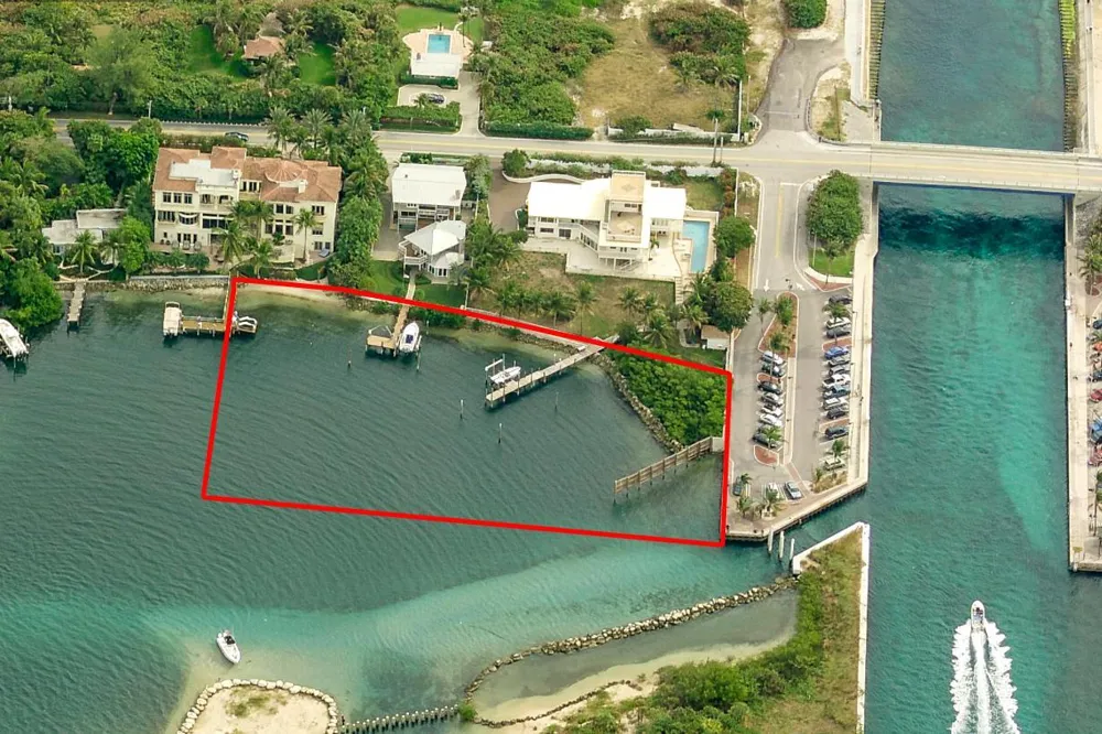 4040 S Ocean Boulevard Manalapan, FL 33462