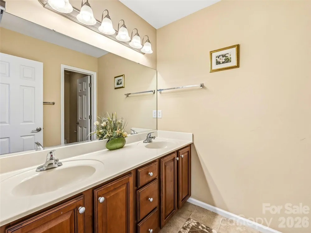 6 Dansford Lane Arden, NC 28704