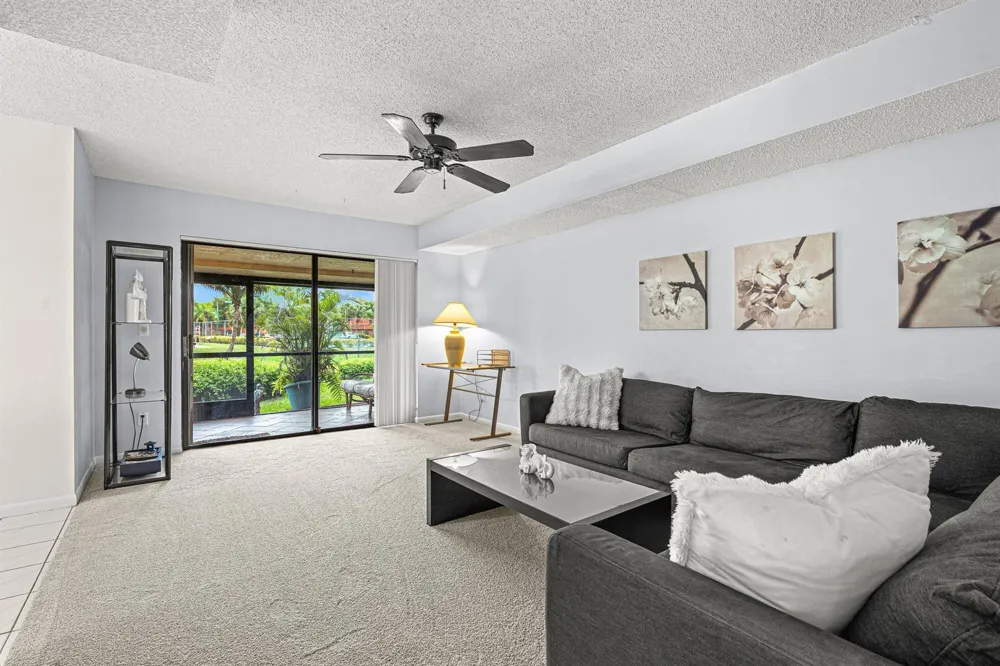 8321 S Coral Circle North Lauderdale, FL 33068