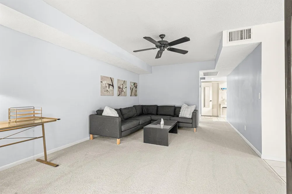 8321 S Coral Circle North Lauderdale, FL 33068