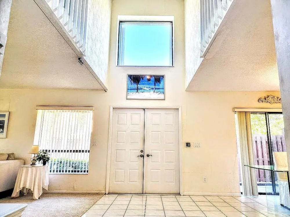 8321 S Coral Circle North Lauderdale, FL 33068