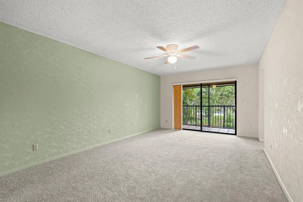 8321 S Coral Circle North Lauderdale, FL 33068