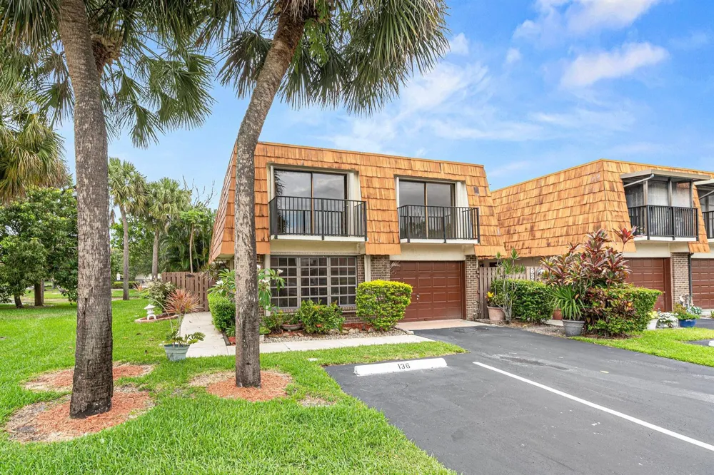 8321 S Coral Circle North Lauderdale, FL 33068