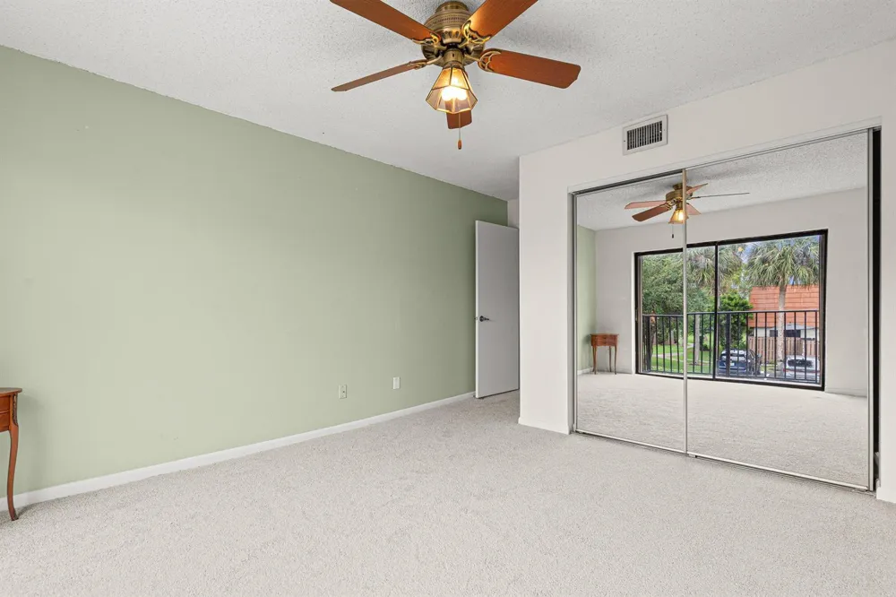 8321 S Coral Circle North Lauderdale, FL 33068