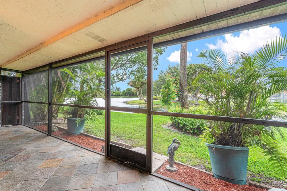 8321 S Coral Circle North Lauderdale, FL 33068