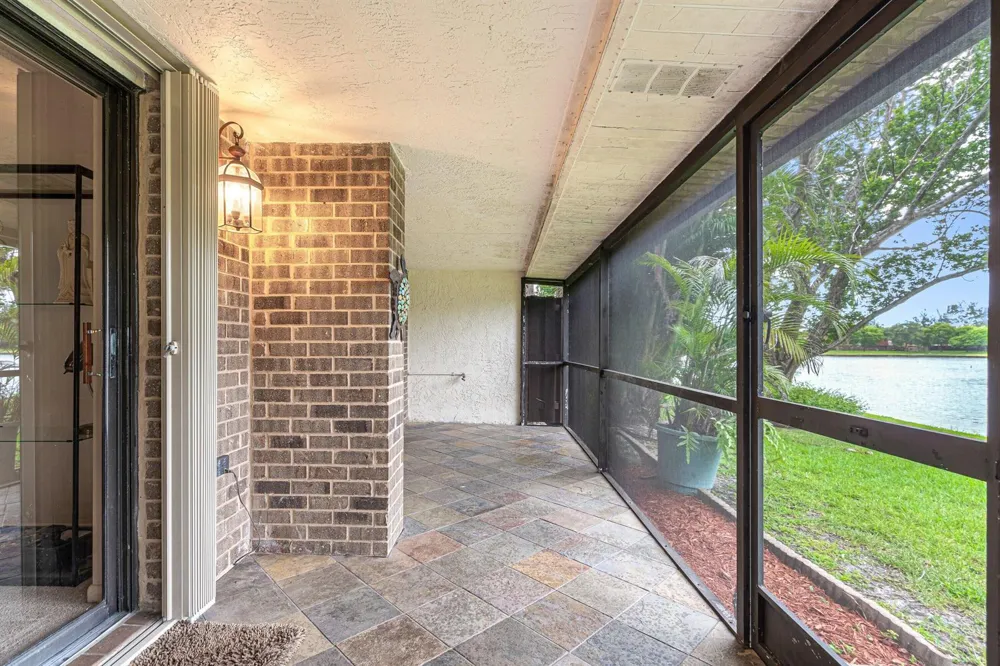 8321 S Coral Circle North Lauderdale, FL 33068