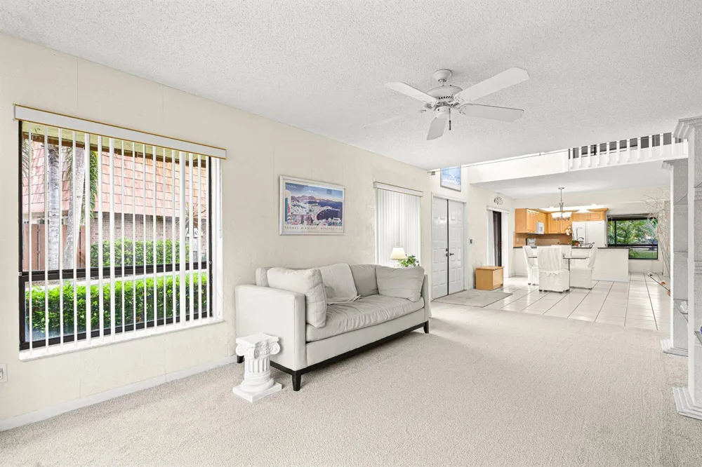 8321 S Coral Circle North Lauderdale, FL 33068