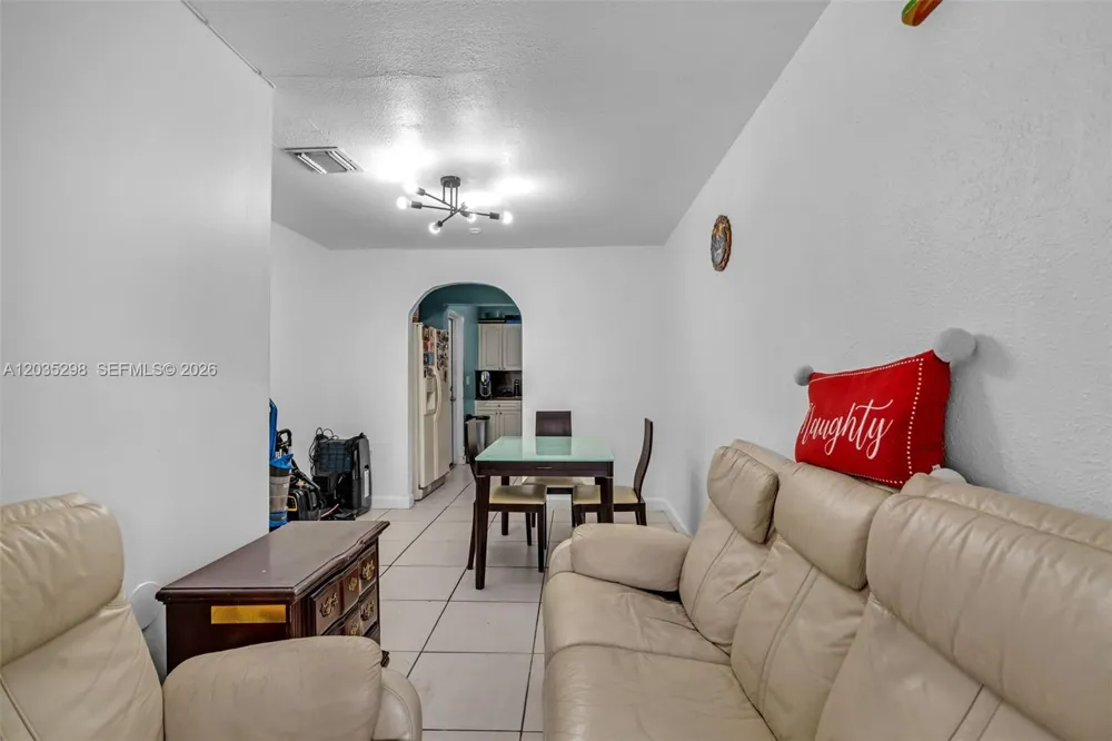 4522 NW 194th St Miami Gardens, FL 33055