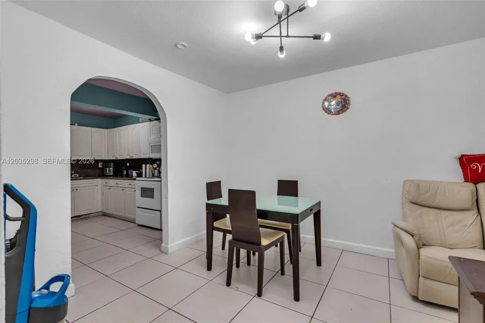 4522 NW 194th St Miami Gardens, FL 33055
