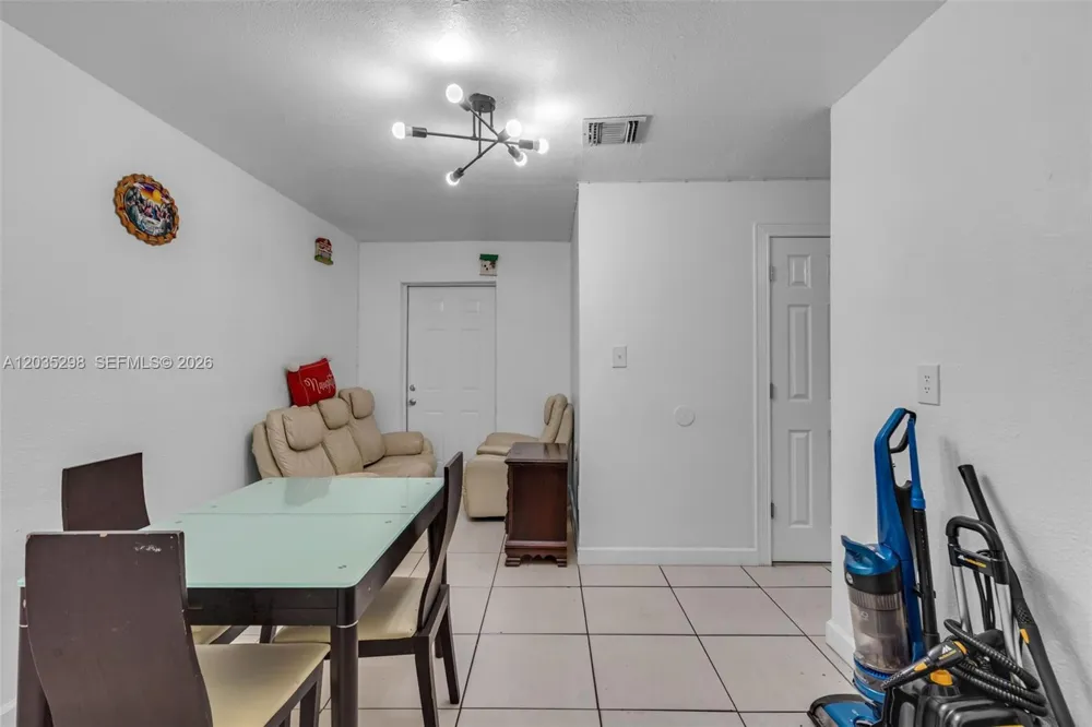 4522 NW 194th St Miami Gardens, FL 33055