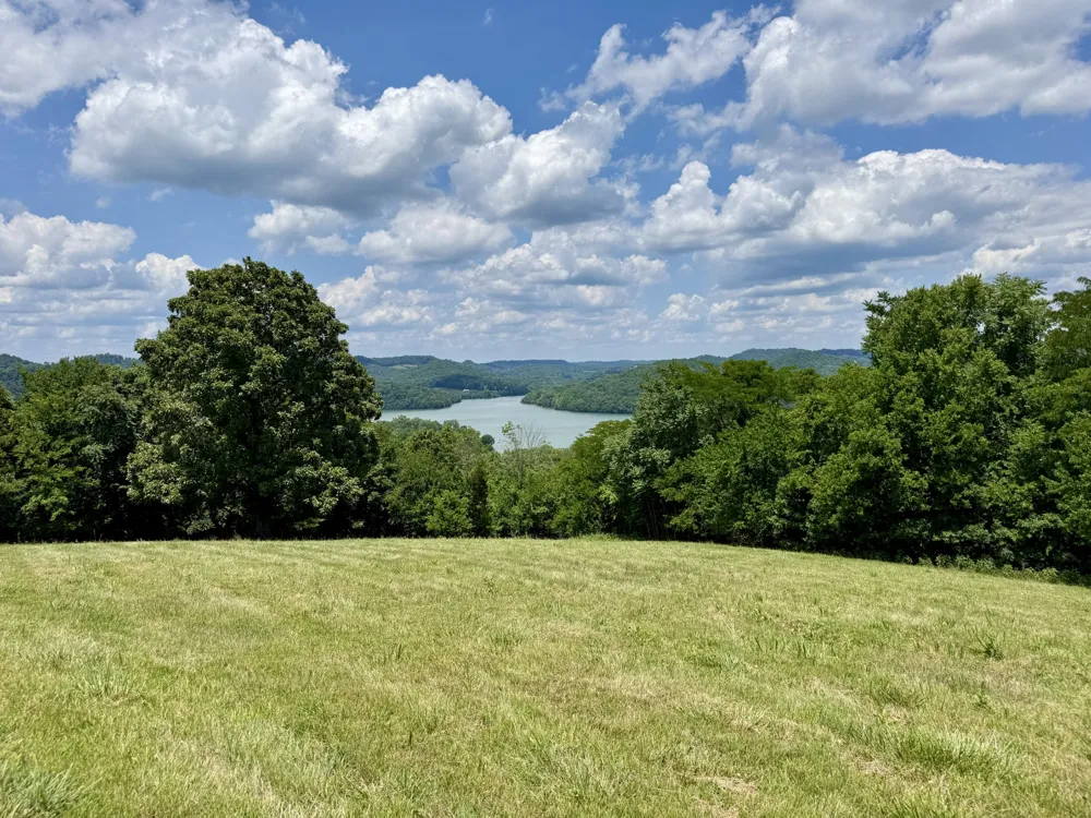 40 Mahan Lane Elmwood, TN 38560