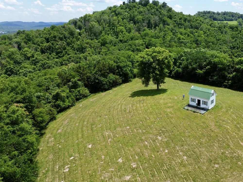 40 Mahan Lane Elmwood, TN 38560