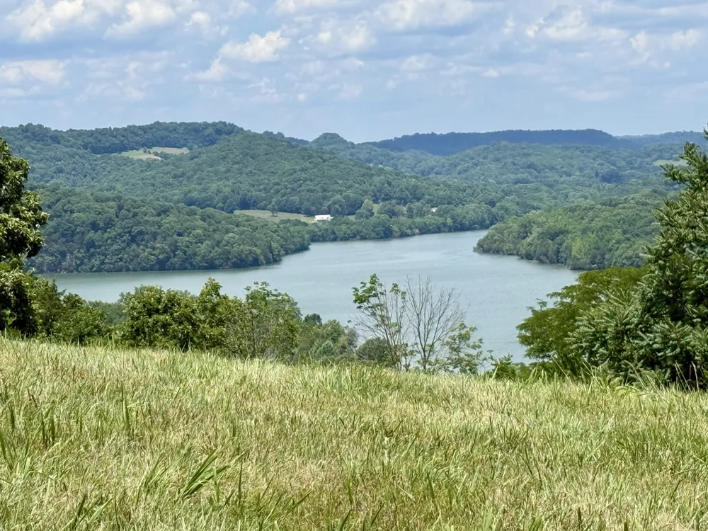 40 Mahan Lane Elmwood, TN 38560