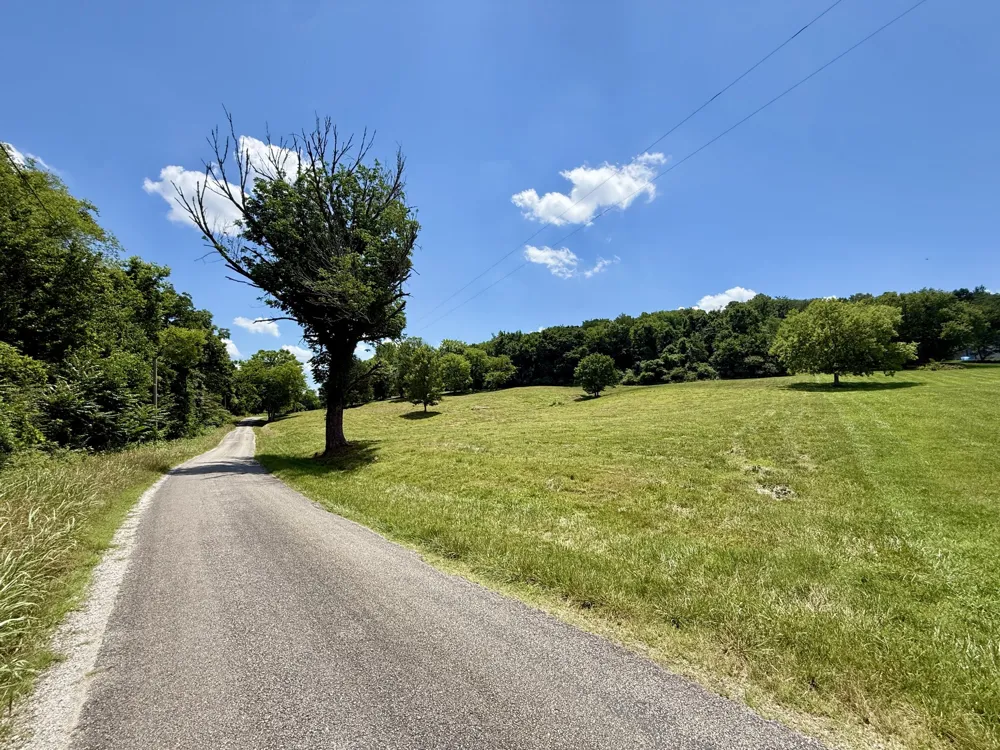 40 Mahan Lane Elmwood, TN 38560