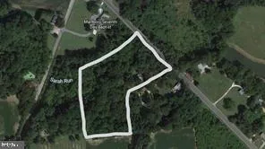 5 SARA RUN LANE Bridgeton, NJ 08302