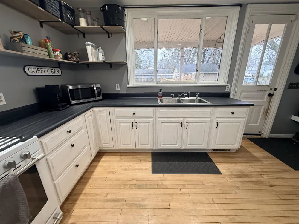 711 Maple Street Three Rivers, MI 49093