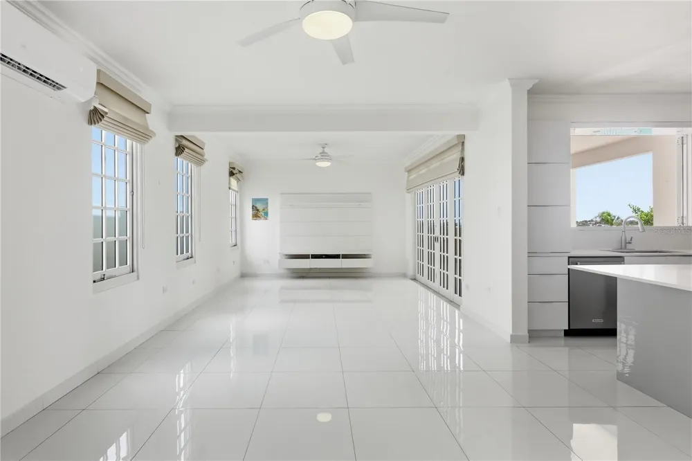 97 CALLE PITIRRE MONTEHIEDRAS San Juan, PR 00926