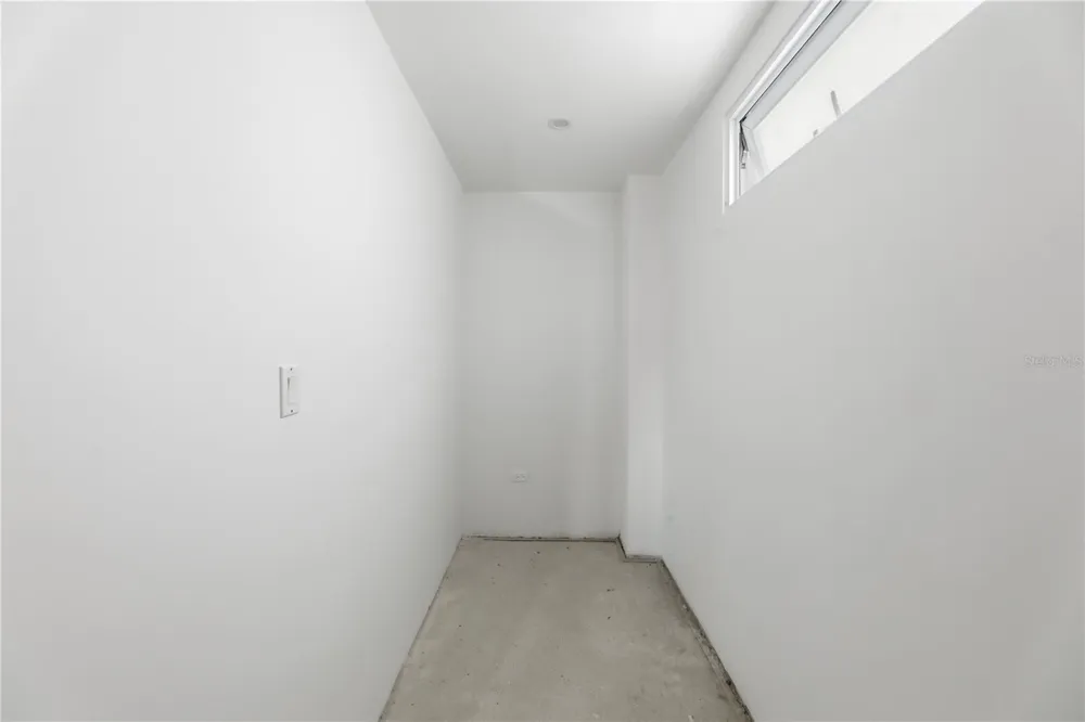 97 CALLE PITIRRE MONTEHIEDRAS San Juan, PR 00926