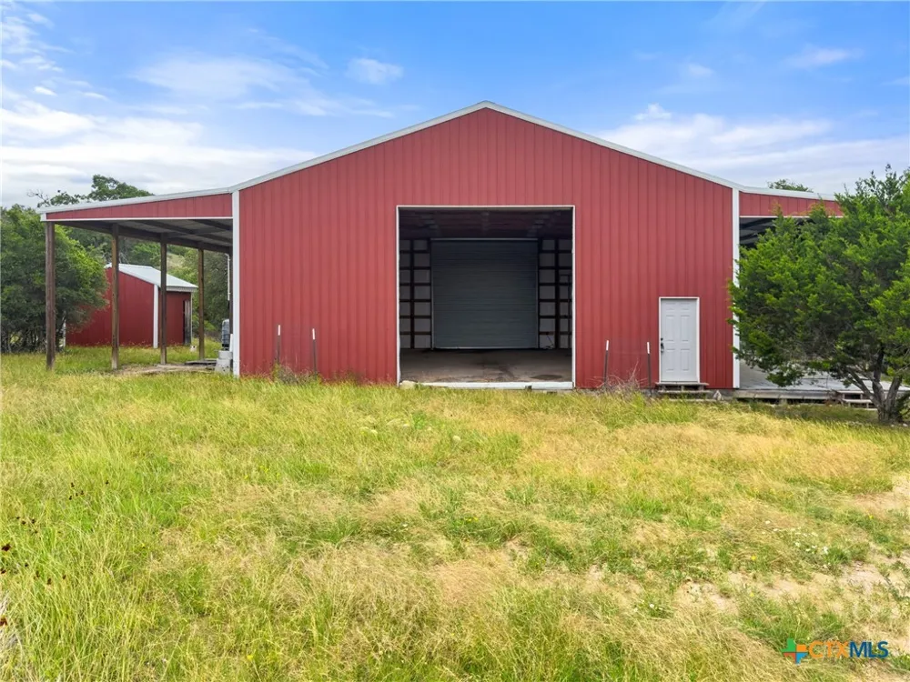 428 Summit Spring Lane Johnson City, TX 78636