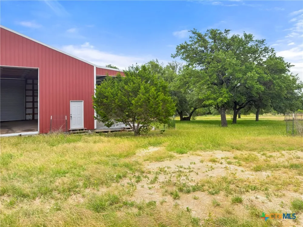 428 Summit Spring Lane Johnson City, TX 78636