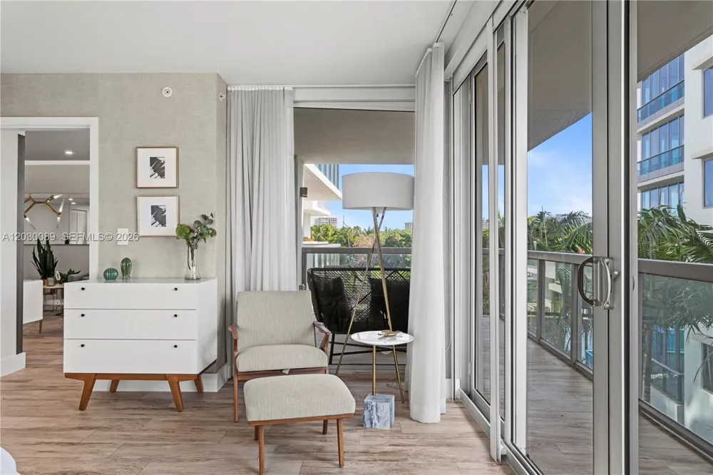 9261 E Bay Harbor Dr #407 Bay Harbor Islands, FL 33154