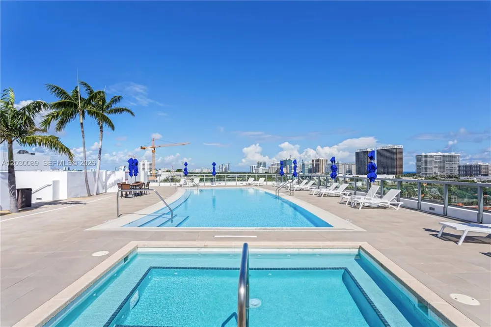 9261 E Bay Harbor Dr #407 Bay Harbor Islands, FL 33154