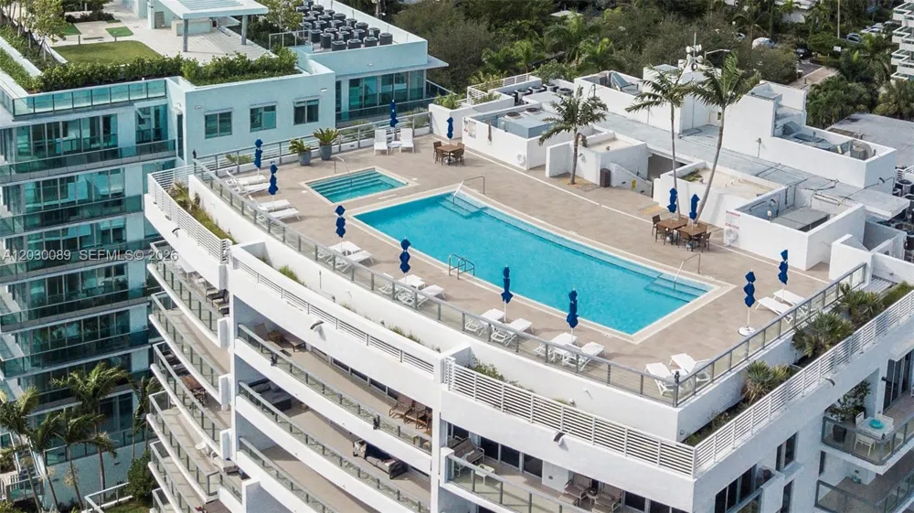 9261 E Bay Harbor Dr #407 Bay Harbor Islands, FL 33154