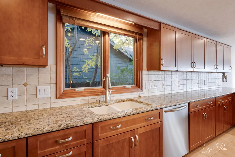 447 Lakeshore Boulevard Norton Shores City, MI 49444