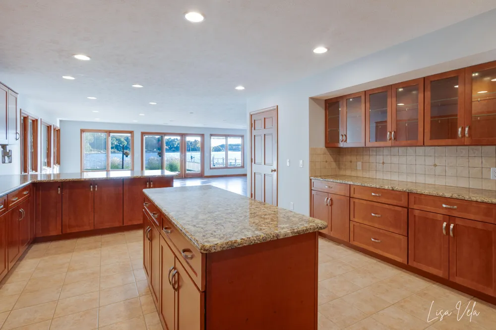 447 Lakeshore Boulevard Norton Shores City, MI 49444