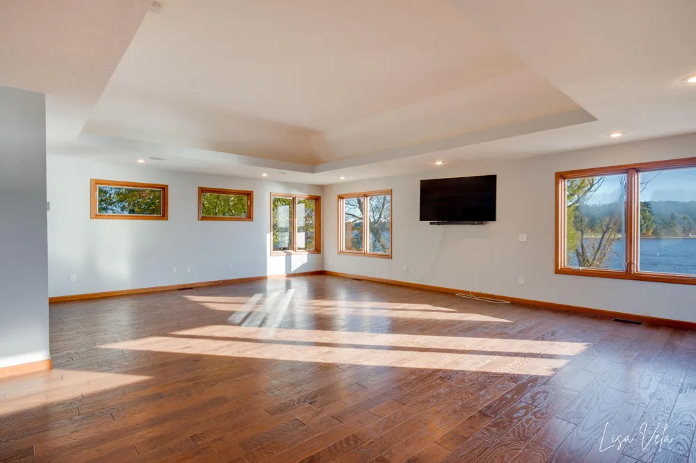 447 Lakeshore Boulevard Norton Shores City, MI 49444