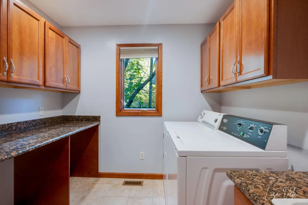 447 Lakeshore Boulevard Norton Shores City, MI 49444