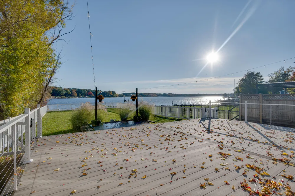 447 Lakeshore Boulevard Norton Shores City, MI 49444