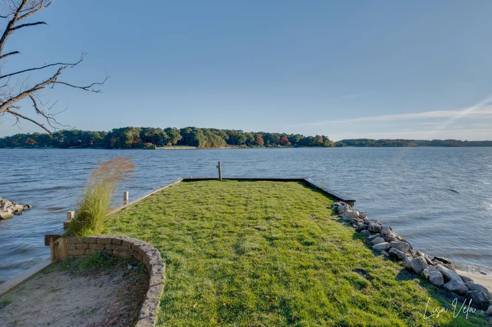 447 Lakeshore Boulevard Norton Shores City, MI 49444