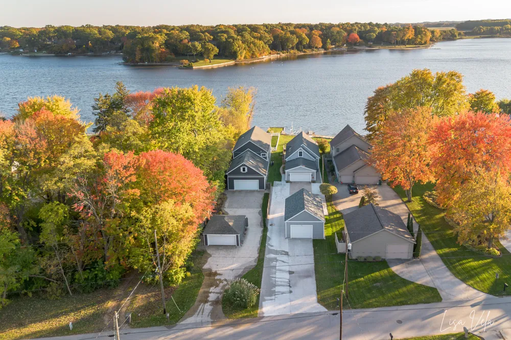 447 Lakeshore Boulevard Norton Shores City, MI 49444