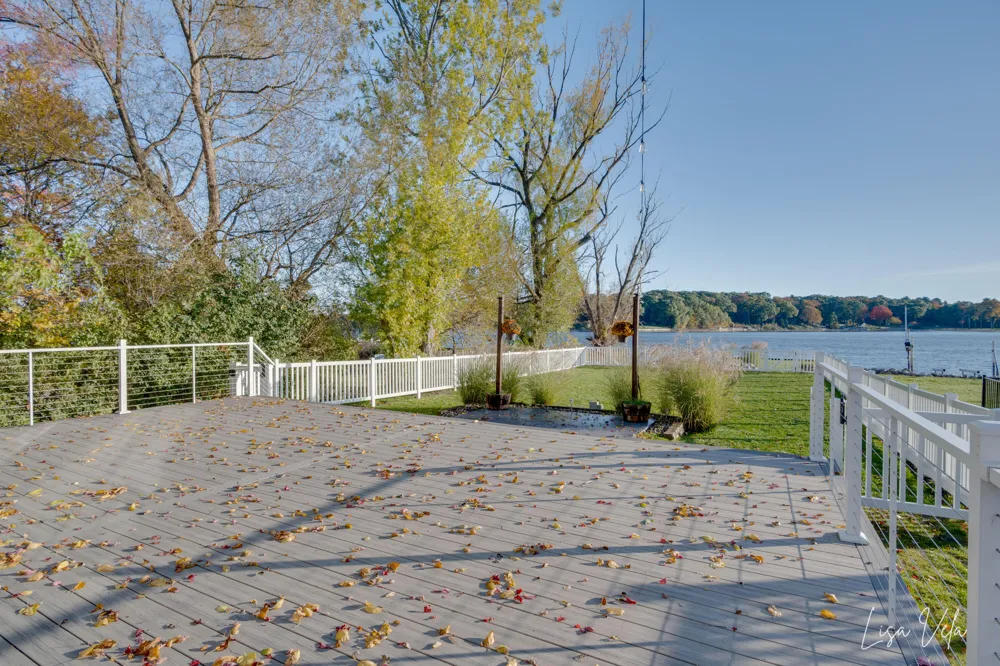 447 Lakeshore Boulevard Norton Shores City, MI 49444