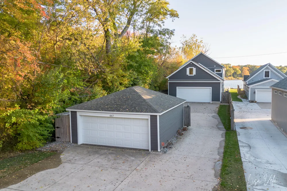 447 Lakeshore Boulevard Norton Shores City, MI 49444