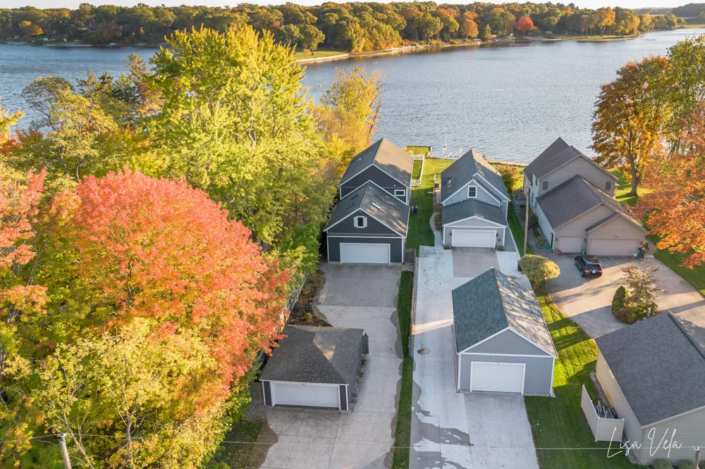 447 Lakeshore Boulevard Norton Shores City, MI 49444