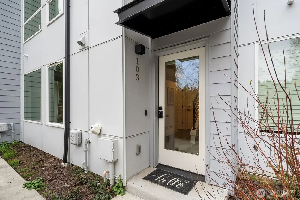 7721 NE 175th Street #103 Kenmore, WA 98028