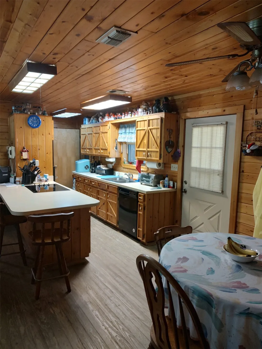 1061 CR 1807 3 ACRES Yantis, TX 75497