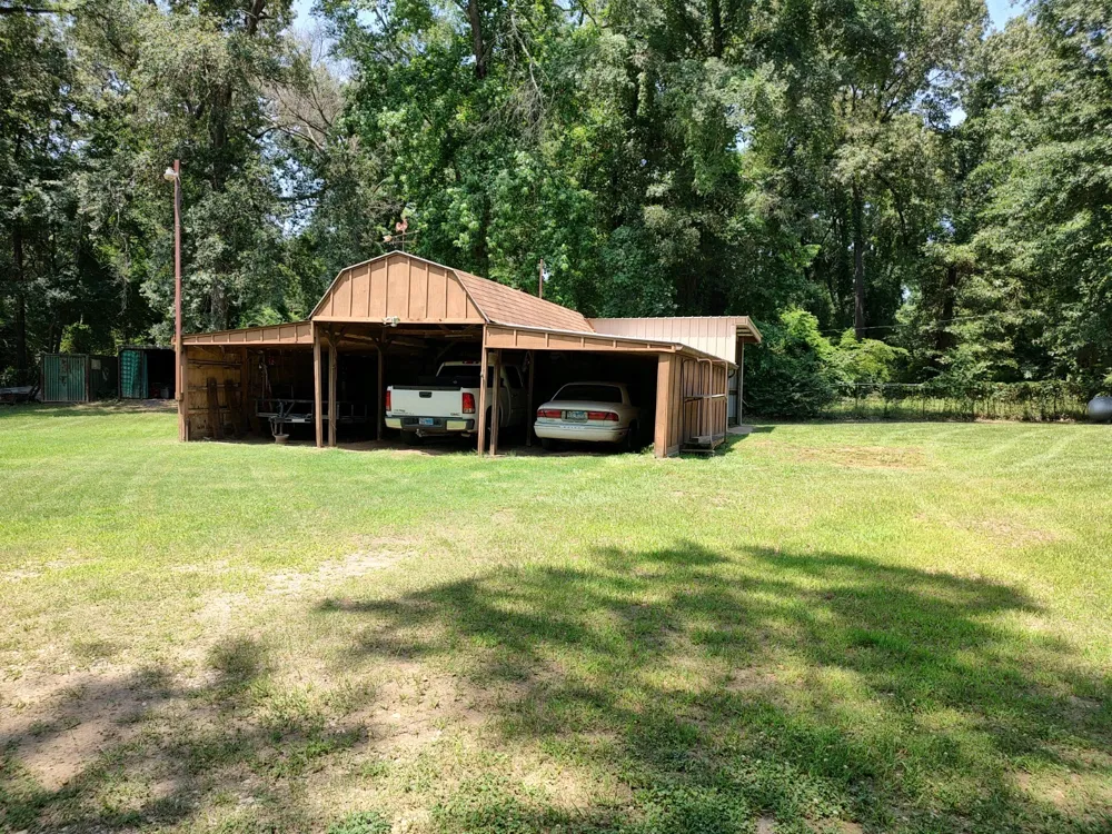 1061 CR 1807 3 ACRES Yantis, TX 75497
