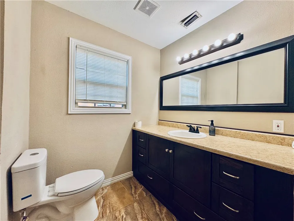 1000 E Toledo Street Beeville, TX 78102