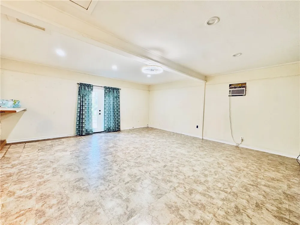 1000 E Toledo Street Beeville, TX 78102