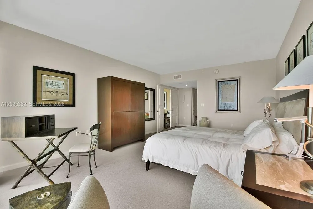 19955 NE 38th Ct #1701 Aventura, FL 33180