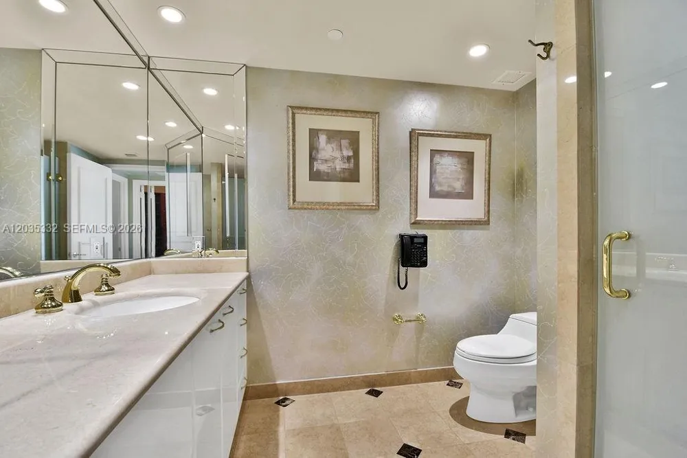 19955 NE 38th Ct #1701 Aventura, FL 33180