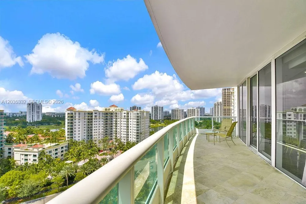 19955 NE 38th Ct #1701 Aventura, FL 33180