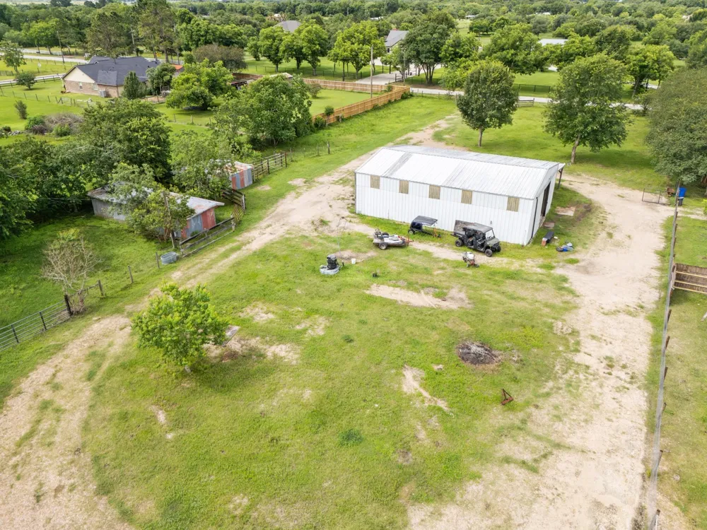 4711 Baker Road Needville, TX 77461