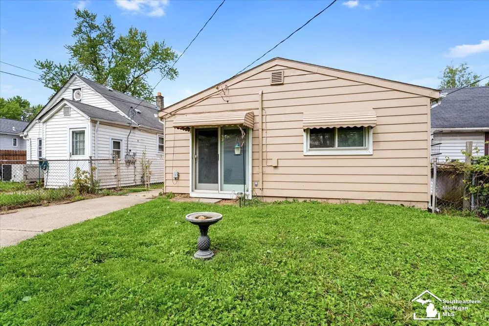 5885 Sylvia Street Taylor City, MI 48180