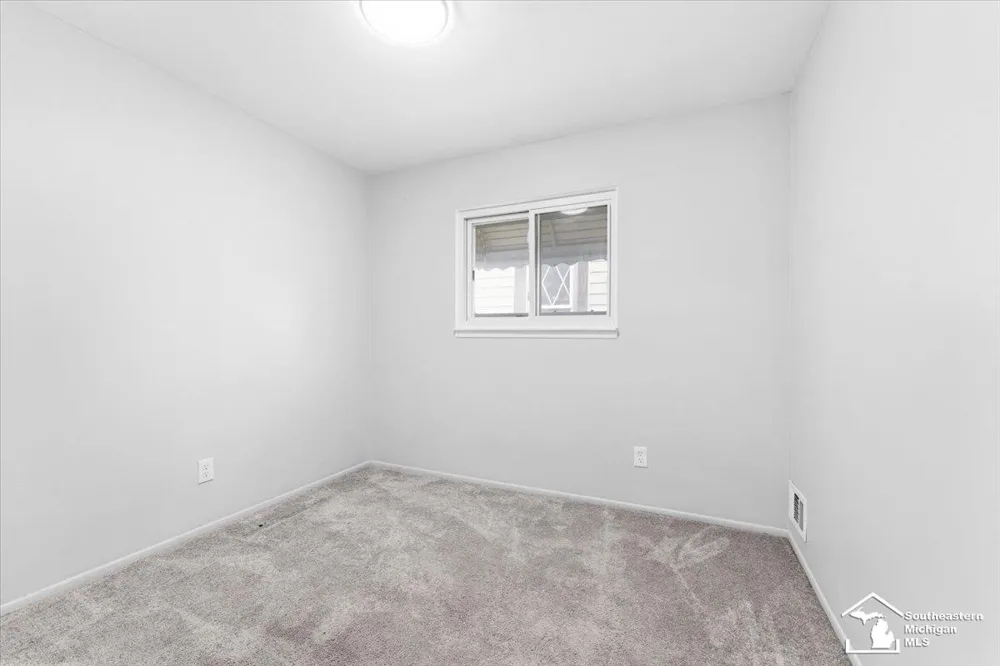 5885 Sylvia Street Taylor City, MI 48180