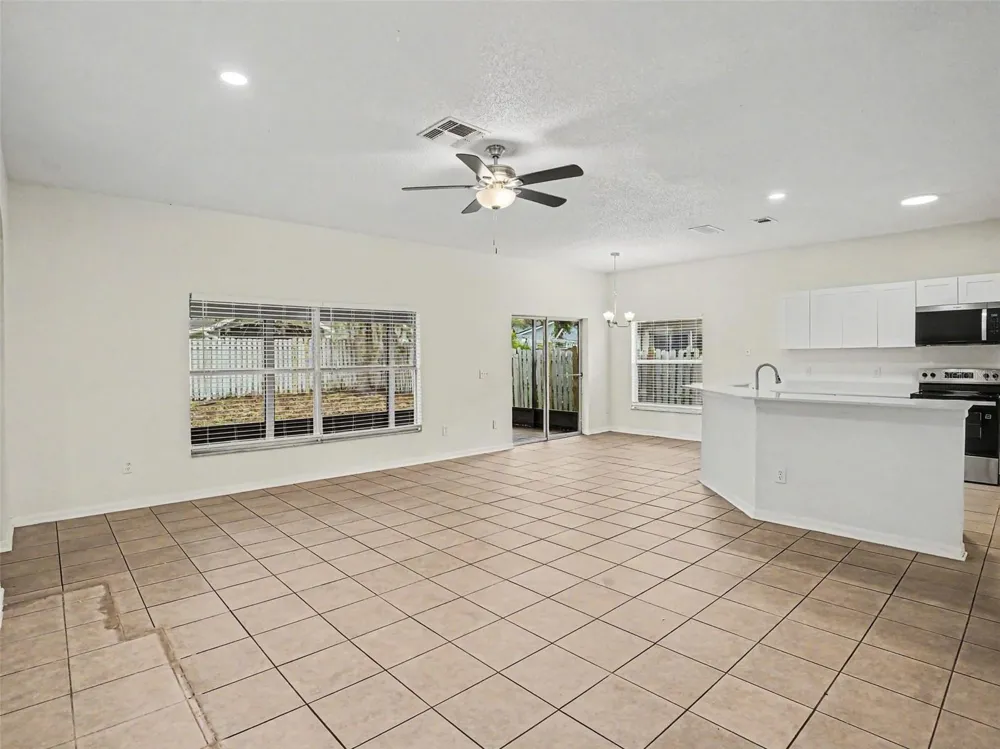 8857 PALISADES BEACH AVENUE Orlando, FL 32829